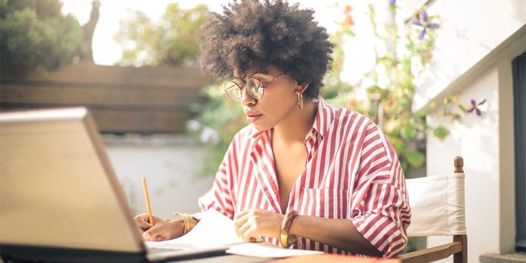 Medicare Self-Enrollment: How to Choose the Right Medicare Plan Without an Agent