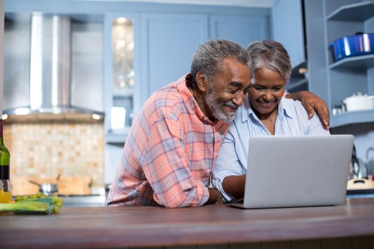 How to Choose Between Medicare Advantage vs. Medigap