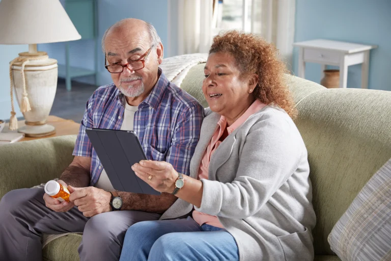 Why More Seniors Are Choosing to Enroll in Medicare Without Talking to Anyone