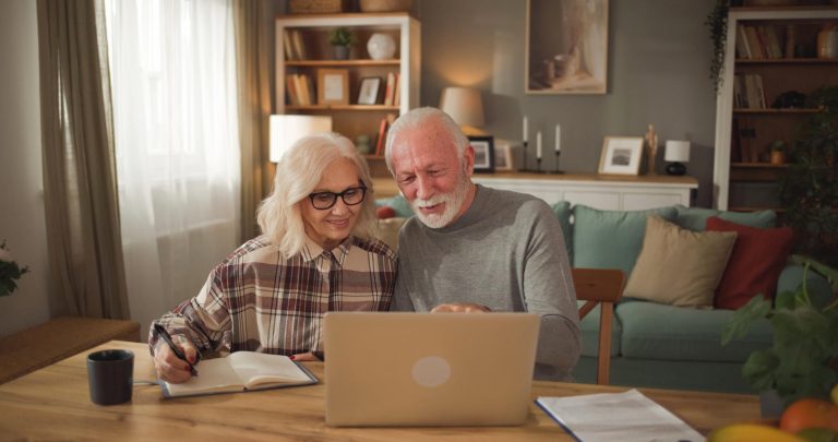 Why More Seniors Are Choosing to Self-Enroll in Medicare — And Skipping the Phone Calls